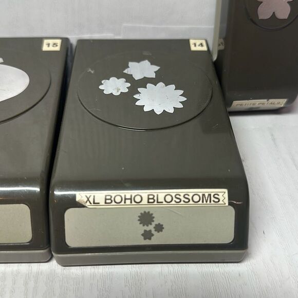 Stampin up! Scrapbooking Paper Punch Petite Petals XL Boho Blossoms Banner - Picture 3 of 8